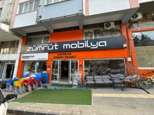 Kayımlar Zümrüt AVM Merkez Şube